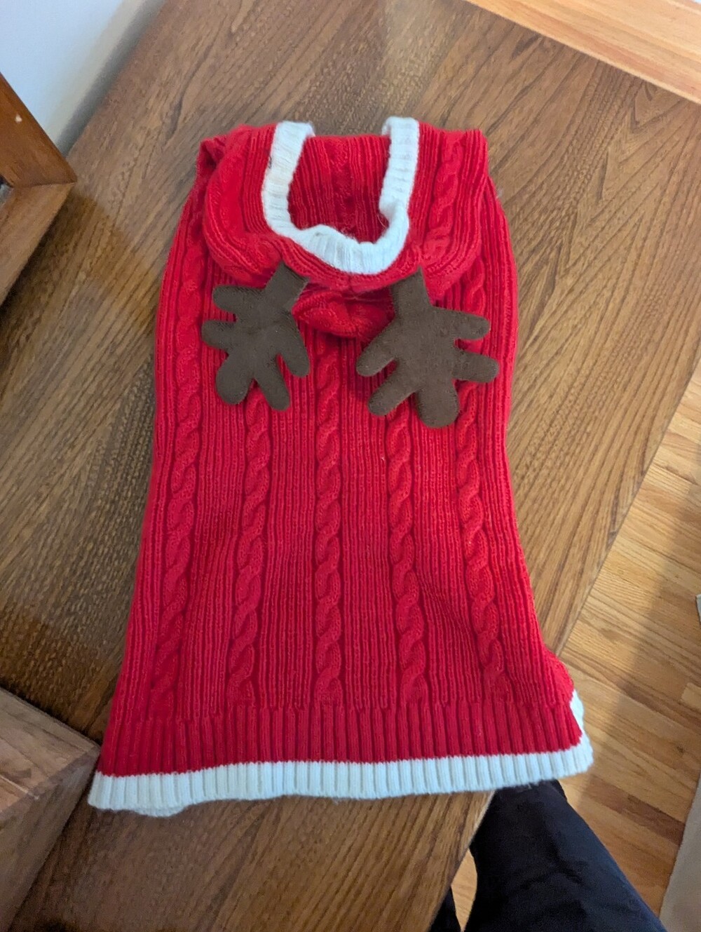 Size M/L Knitted Reindeer Christmas Holiday Dog Sweater